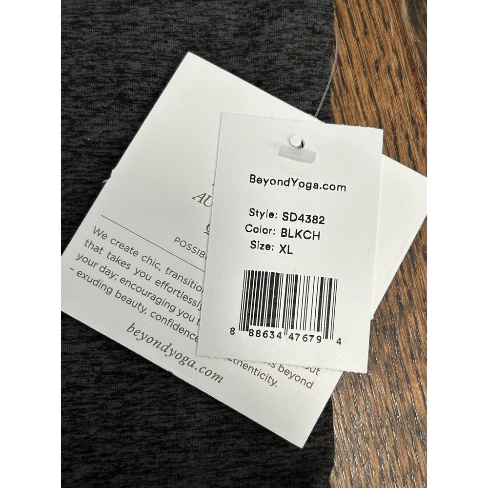 NWT Beyond Yoga Black‎ Charcoal Spacedye Slim Racerback Cropped Tank Top Size XL - Picture 4 of 8